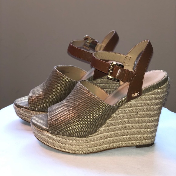 Women’s Micheal Kors Espadrille Wedge, Size 6.5 - Picture 1 of 7